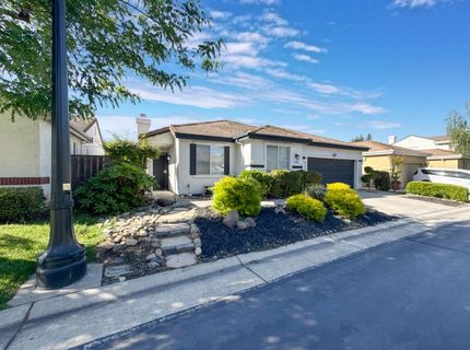 3027 Carousel Cir, Stockton, CA 95219 Photo