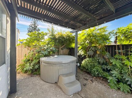 3027 Carousel Cir, Stockton, CA 95219 Photo