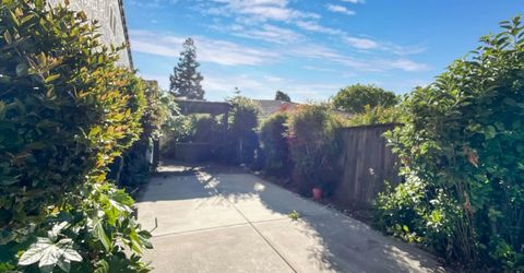 3027 Carousel Cir, Stockton, CA 95219 Photo