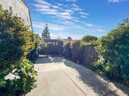 3027 Carousel Cir, Stockton, CA 95219 Photo