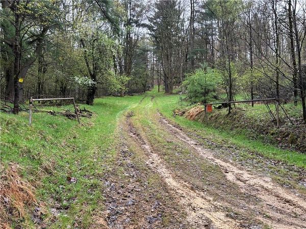 357 Pineville Rd, Grand Valley, PA 16420