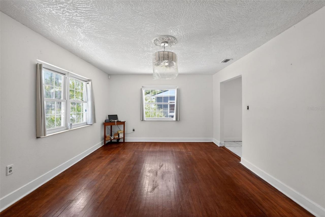 775 28th Avenue S, Saint Petersburg, FL 33705 Photo
