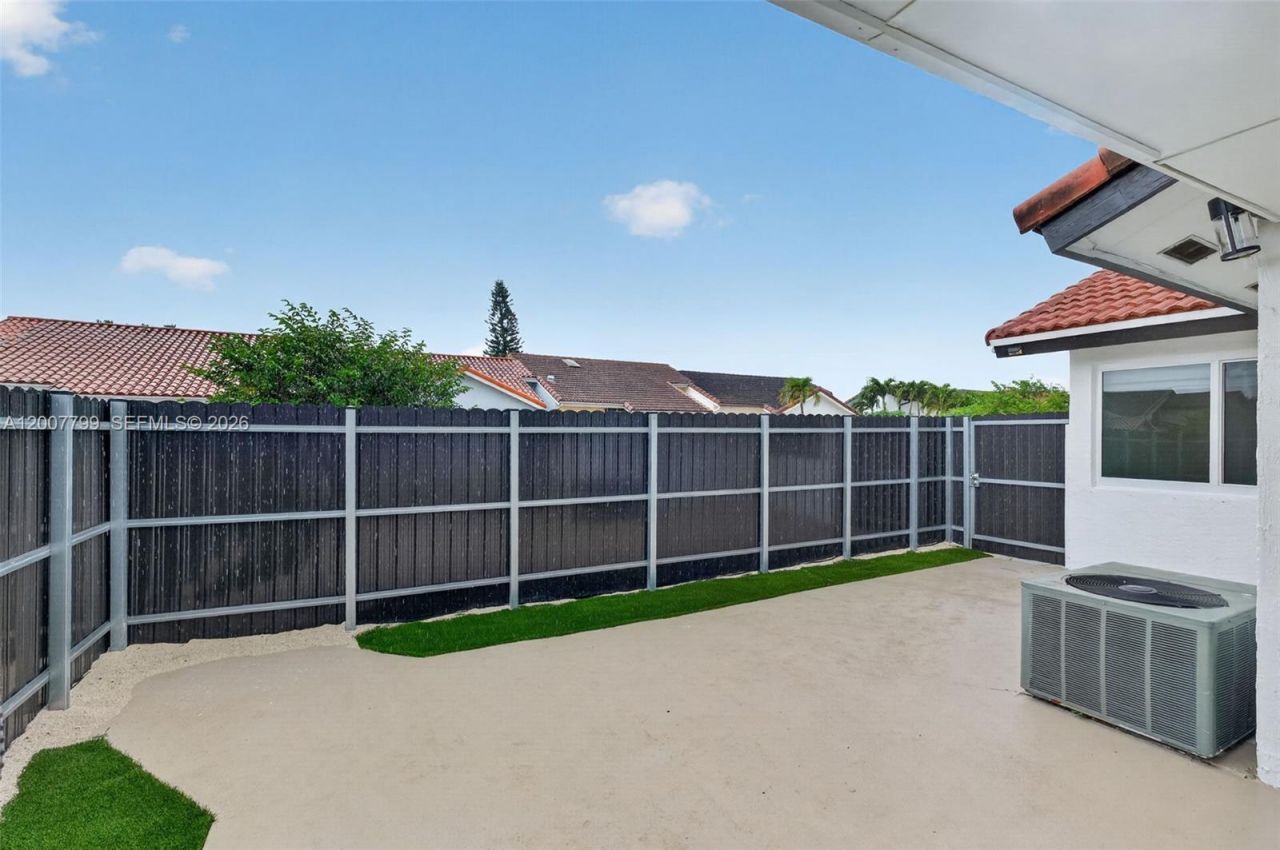 4530 SW 143 Pl. , Miami, FL 33175 Photo