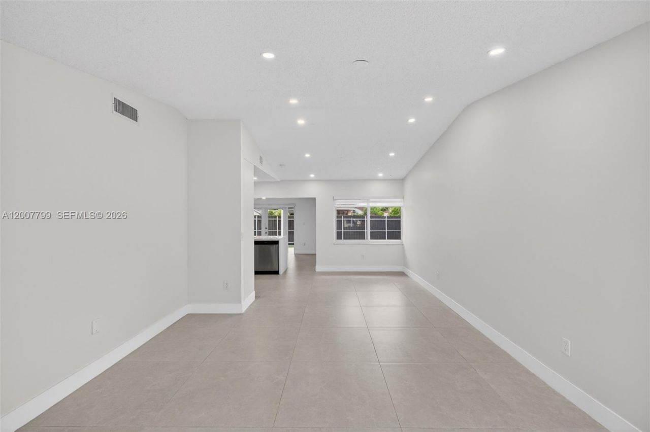 4530 SW 143 Pl. , Miami, FL 33175 Photo