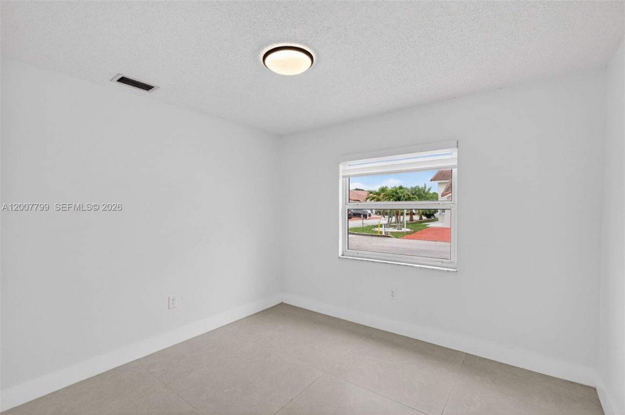 4530 SW 143 Pl. , Miami, FL 33175 Photo