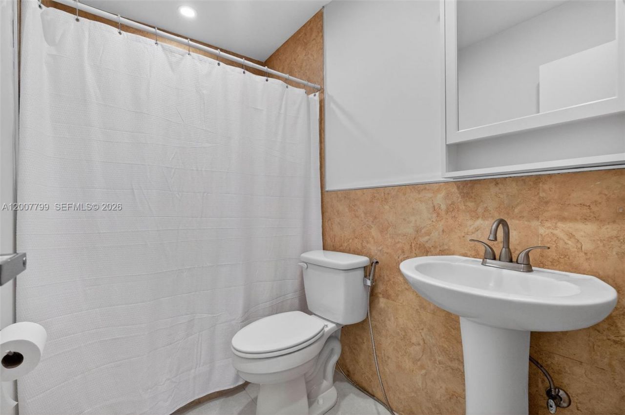 4530 SW 143 Pl. , Miami, FL 33175 Photo