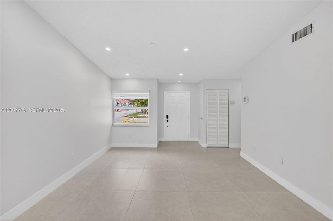 4530 SW 143 Pl. , Miami, FL 33175 Photo