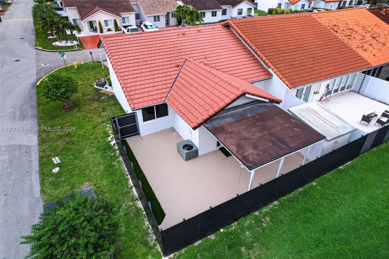 4530 SW 143 Pl. , Miami, FL 33175 Photo