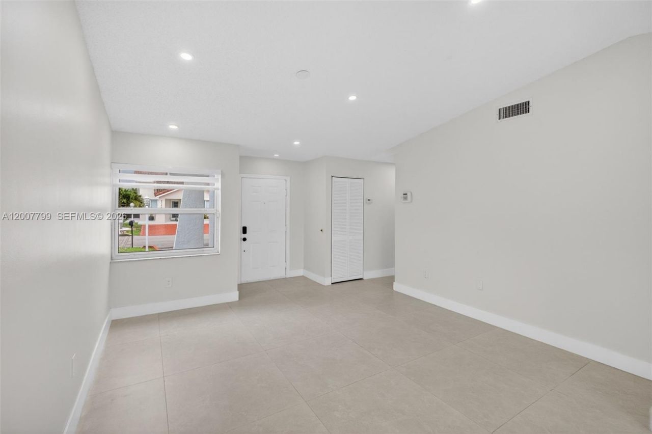 4530 SW 143 Pl. , Miami, FL 33175 Photo