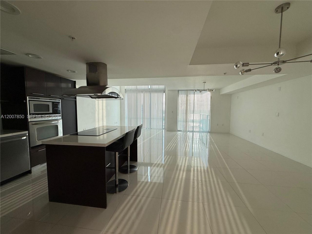 7930 East Dr , Unit 1607, North Bay Village, FL 33141 Photo