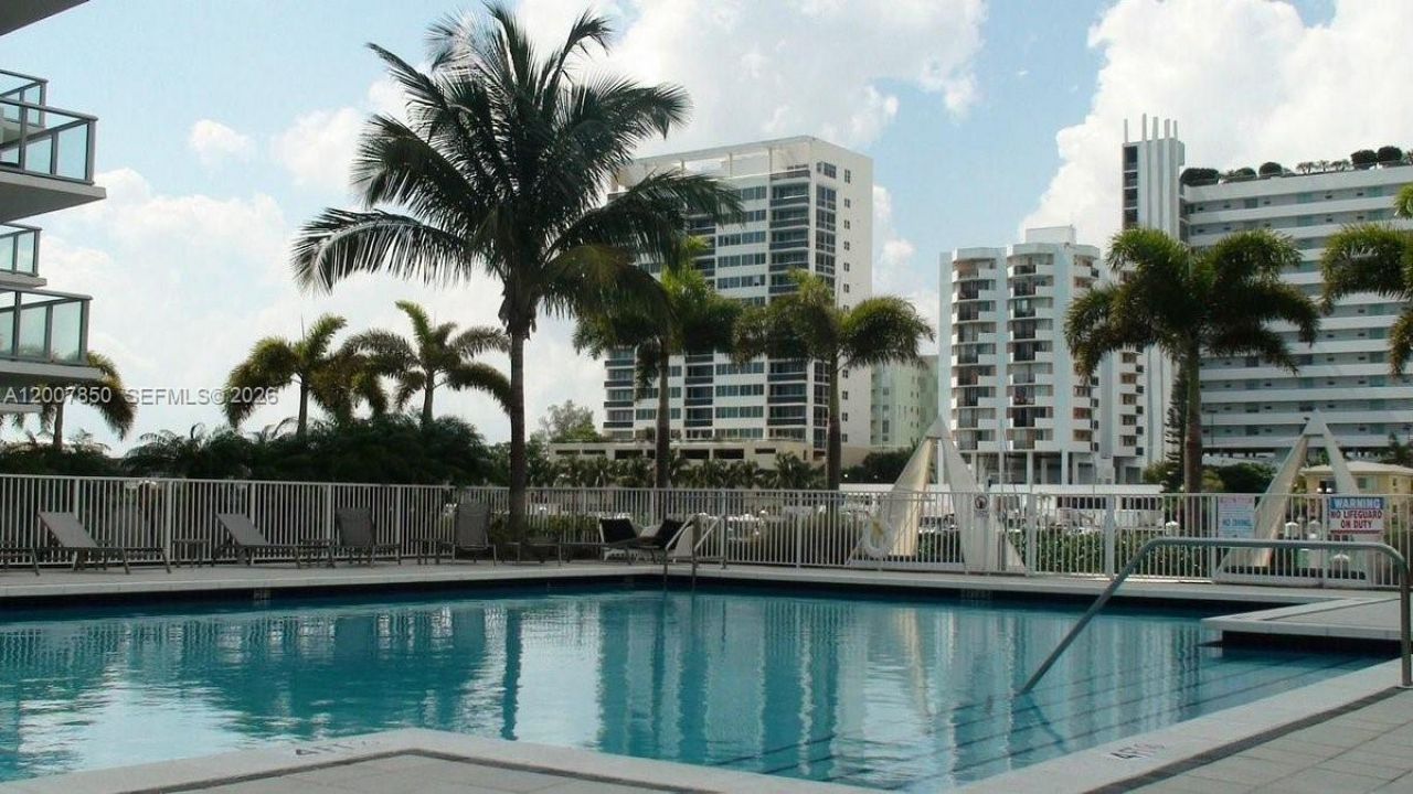7930 East Dr , Unit 1607, North Bay Village, FL 33141 Photo