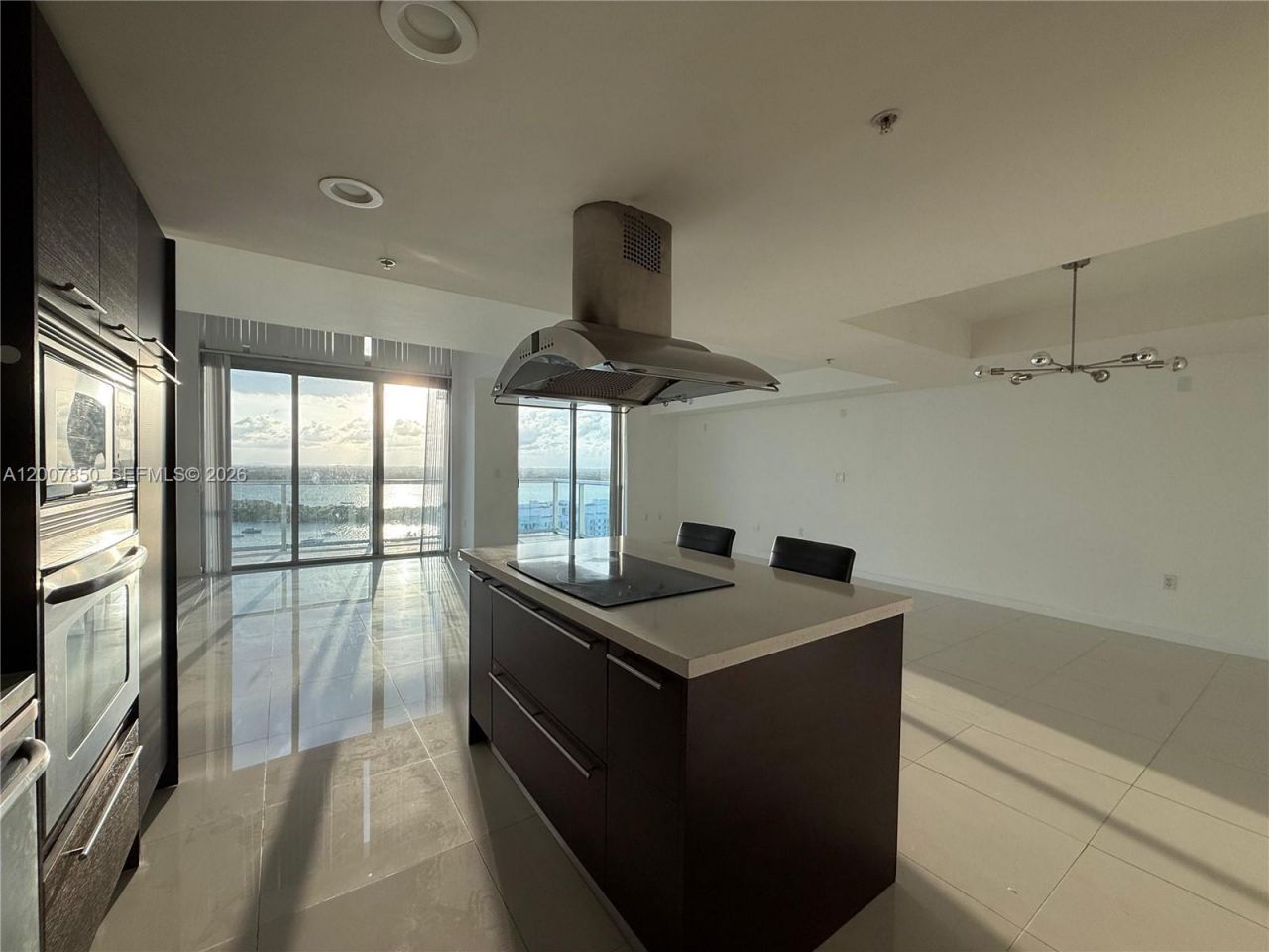 7930 East Dr , Unit 1607, North Bay Village, FL 33141 Photo