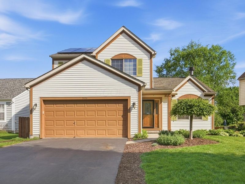 3834 Highland Bluff Drive, Groveport, OH 43125 Photo 1