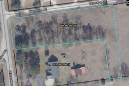 9 Taylor Lane photo 4