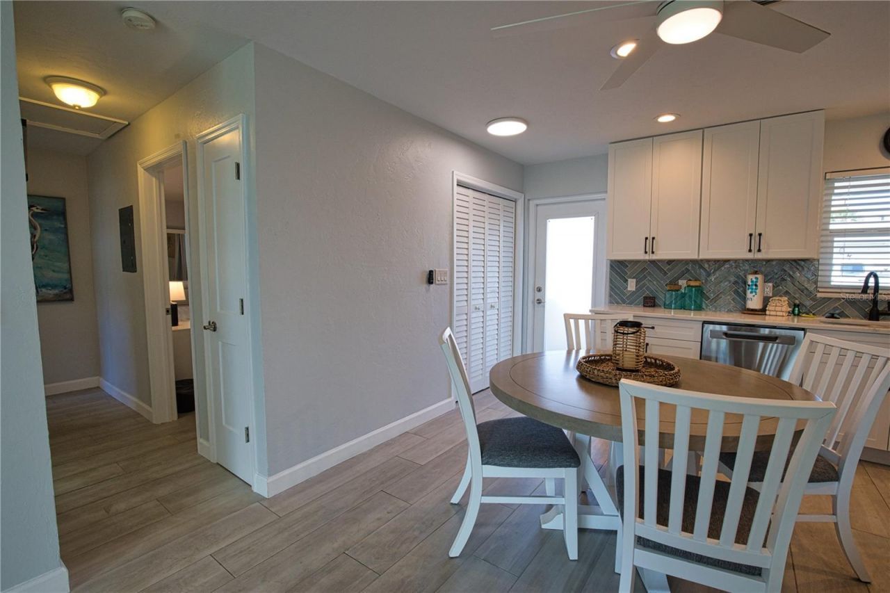 5830 Midnight Pass Road, Unit 86, Sarasota, FL 34242 Photo
