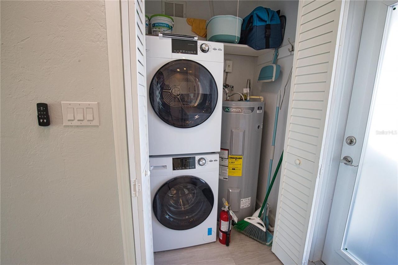 5830 Midnight Pass Road, Unit 86, Sarasota, FL 34242 Photo