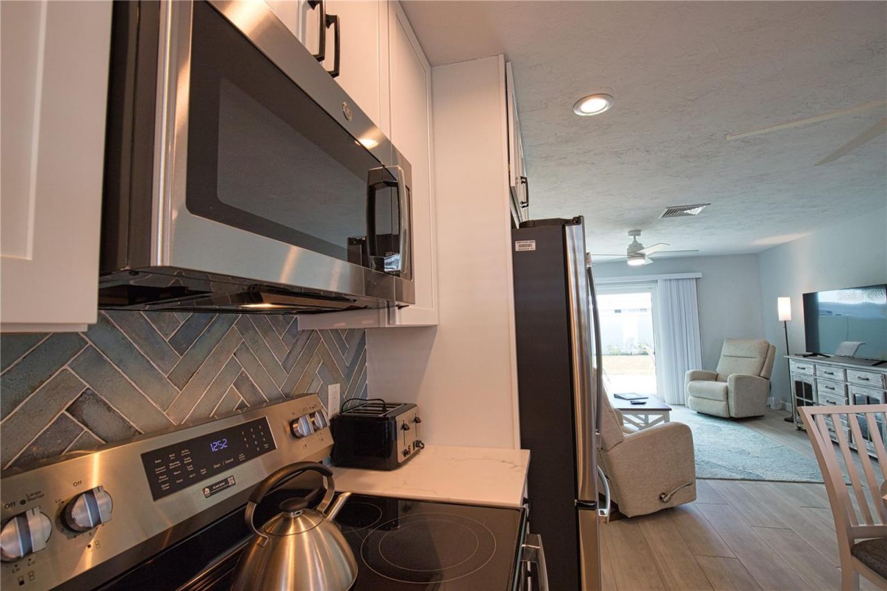 5830 Midnight Pass Road, Unit 86, Sarasota, FL 34242 Photo