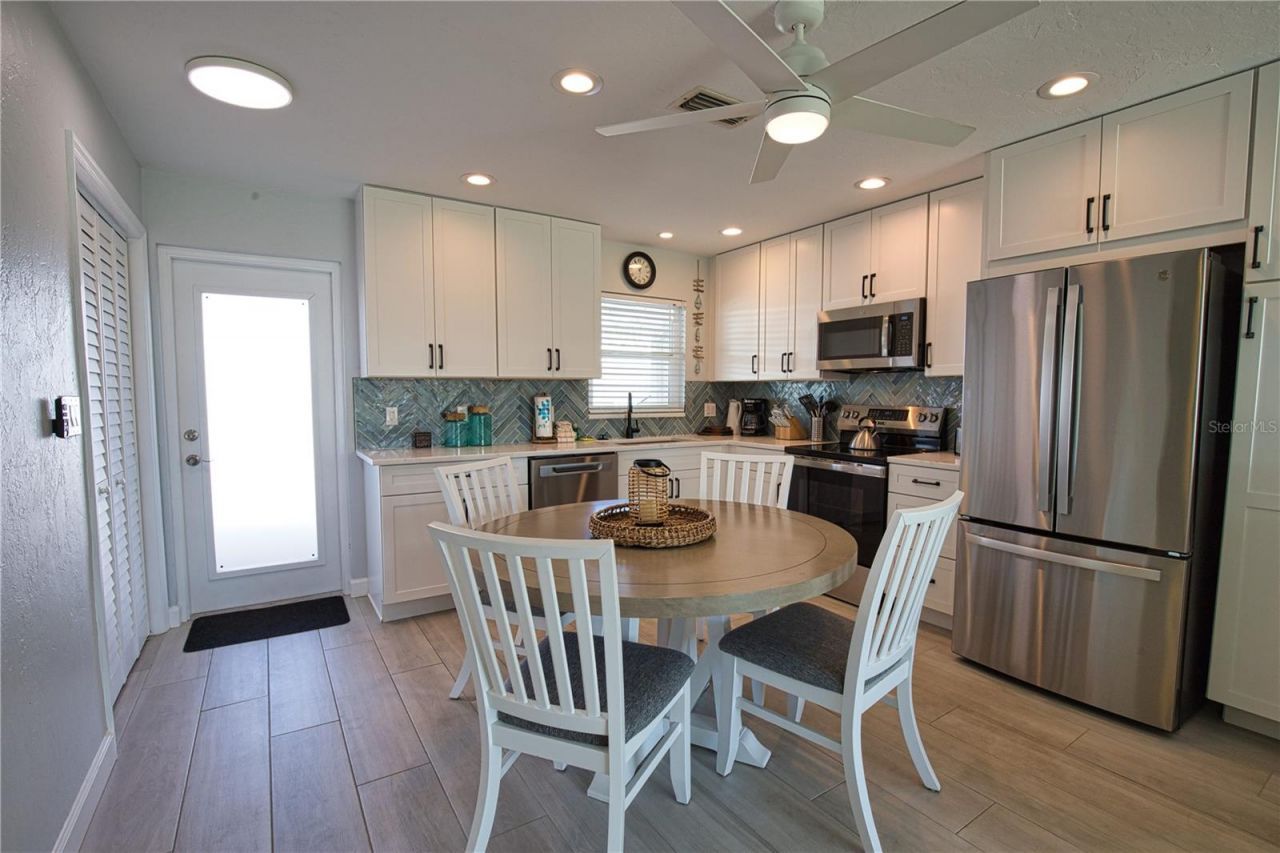 5830 Midnight Pass Road, Unit 86, Sarasota, FL 34242 Photo