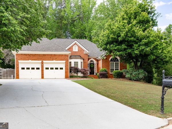 5874 Edenfield Court NW, Acworth, GA 30101