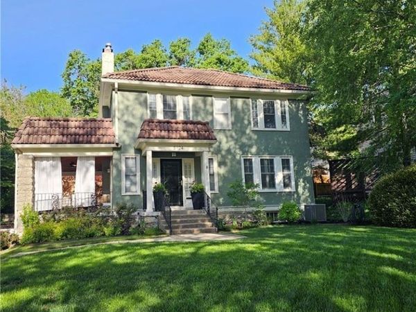 5124 Brookside Boulevard, Kansas City, MO 64112