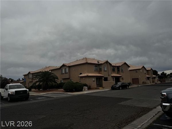554 Roxella Lane , Unit B, Las Vegas, NV 89110