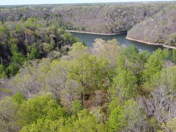 - Off Johnson Chapel Rd, Sparta, TN 38583