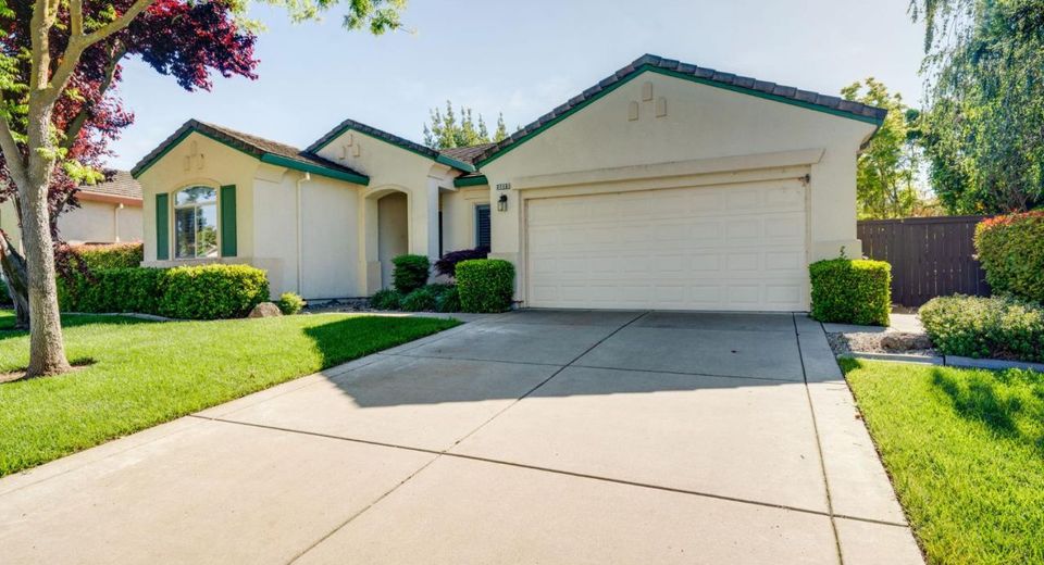 2713 Robinson Creek Ln, Elk Grove, CA 95758 Photo