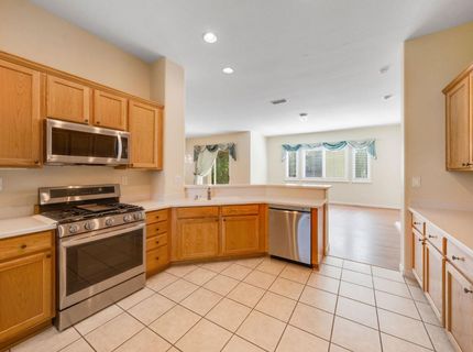 2713 Robinson Creek Ln, Elk Grove, CA 95758 Photo