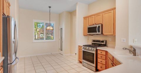 2713 Robinson Creek Ln, Elk Grove, CA 95758 Photo