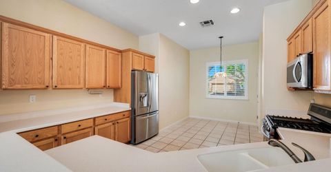 2713 Robinson Creek Ln, Elk Grove, CA 95758 Photo