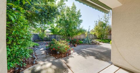 2713 Robinson Creek Ln, Elk Grove, CA 95758 Photo