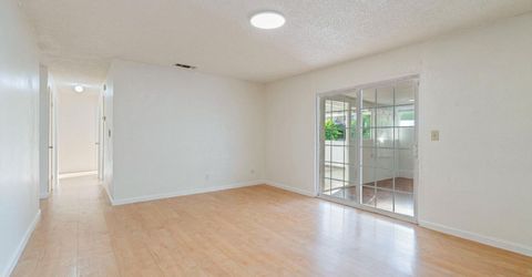 7992 Valley Green Dr, Sacramento, CA 95823 Photo