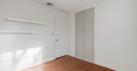 7992 Valley Green Dr, Sacramento, CA 95823 Photo