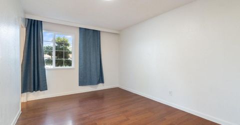 7992 Valley Green Dr, Sacramento, CA 95823 Photo