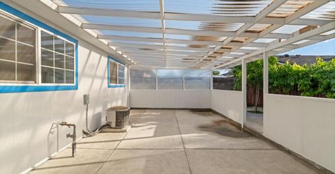 7992 Valley Green Dr, Sacramento, CA 95823 Photo