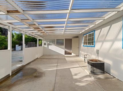 7992 Valley Green Dr, Sacramento, CA 95823 Photo