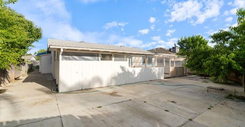 7992 Valley Green Dr, Sacramento, CA 95823 Photo