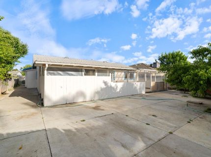 7992 Valley Green Dr, Sacramento, CA 95823 Photo