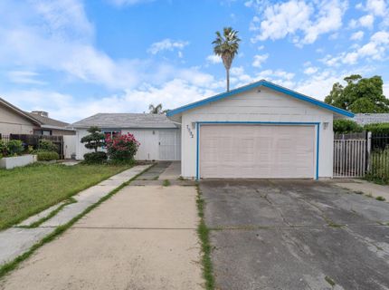 7992 Valley Green Dr, Sacramento, CA 95823 Photo