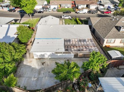 7992 Valley Green Dr, Sacramento, CA 95823 Photo