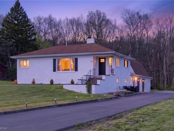 2382 Warren Burton Road, Southington, OH 44470