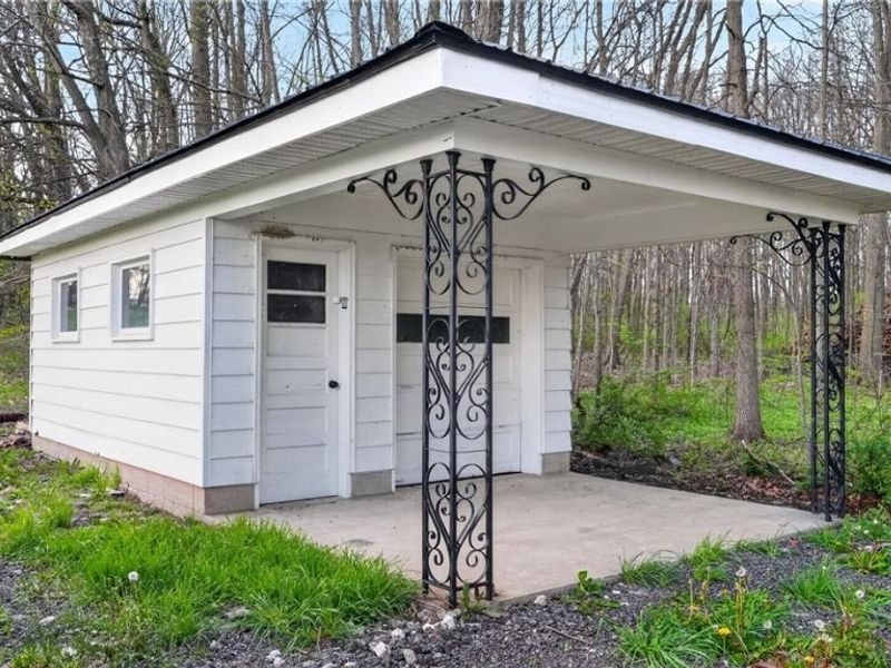 2382 Warren Burton Road, Southington, OH 44470 Photo 10