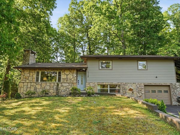 1728 Uppingham Drive, Knoxville, TN 37918