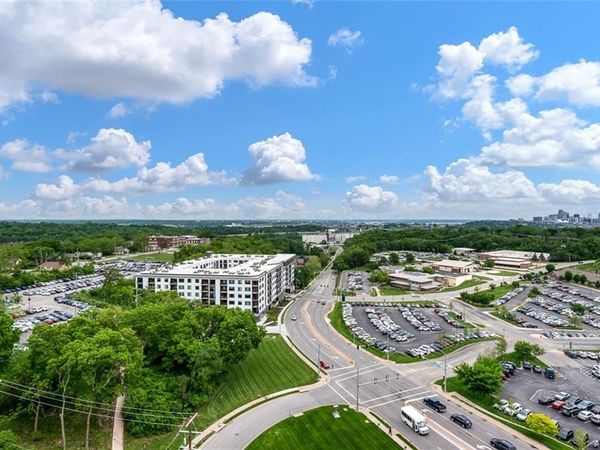 3838 Rainbow Boulevard, Unit 1411, Kansas City, KS 66101