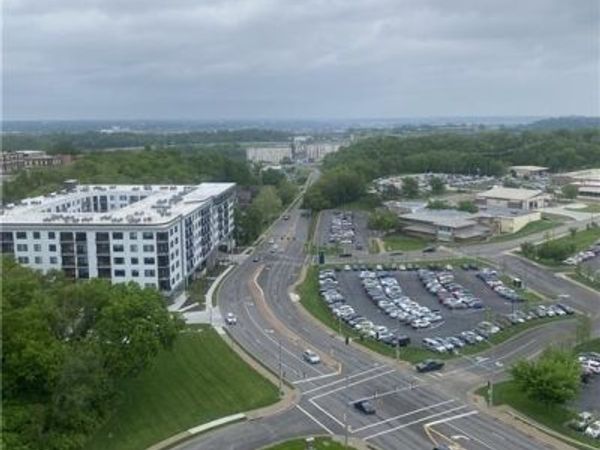 3838 Rainbow Boulevard, Unit 1411, Kansas City, KS 66101