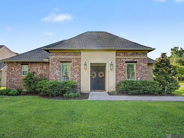 37071 White Rd, Prairieville, LA 70769