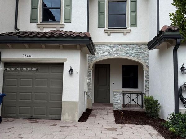 25180 SW 114th Ave , Unit 10, Homestead, FL 33032