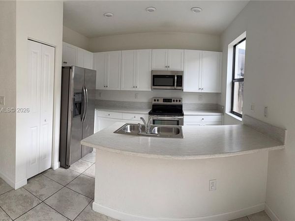 25180 SW 114th Ave, Unit 10, Homestead, FL 33032