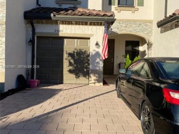 25180 SW 114th Ave, Unit 10, Homestead, FL 33032