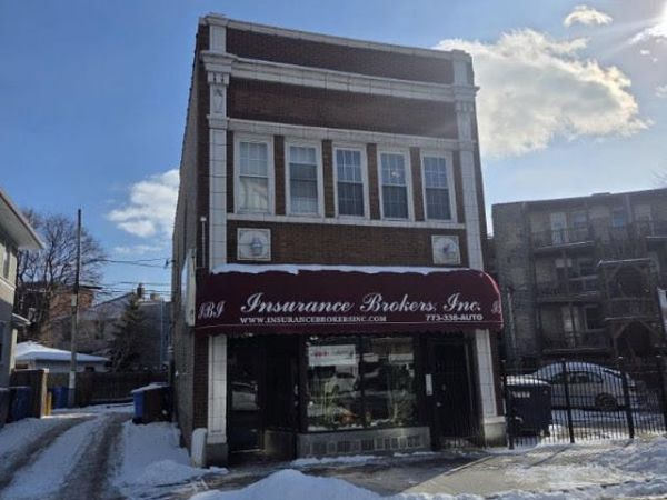 7547 N Rogers Avenue , Chicago, IL 60626